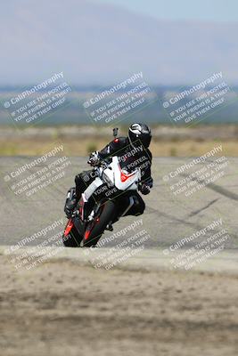 media/Jun-14-2025-Lets Ride (Sat) [[c36d48699a]]/C Group/1140am (Grapevine)/